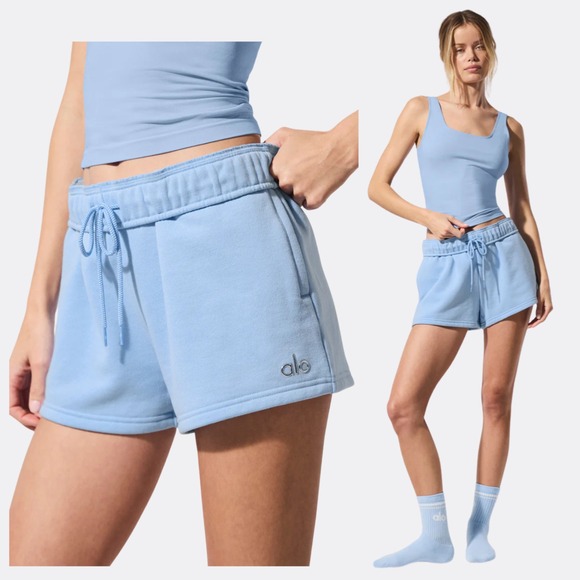 Alo Yoga Accolade Short – SOLD OUT Online – Seashell Blue – Size S (US 4–6) - Picture 1 of 6